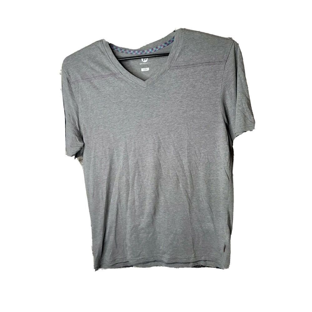 Merrell Women's Gray T Shirt Size Large V Neck t14